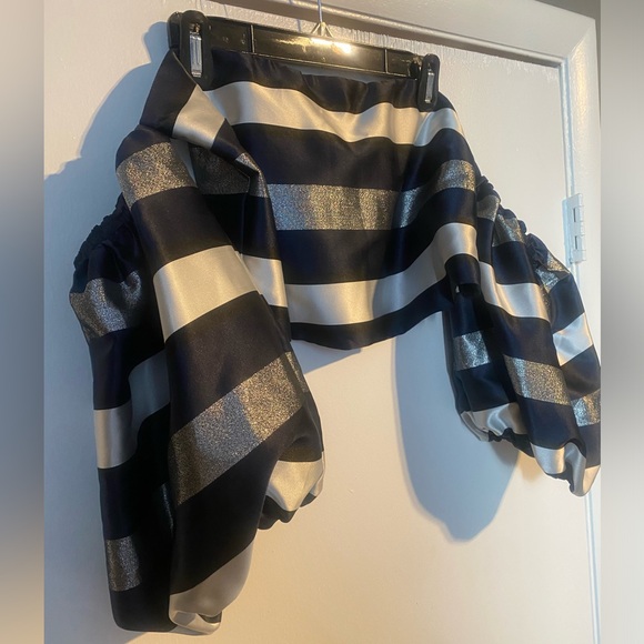 LVERS & FRIENDS RUTH TOP - Picture 5 of 8